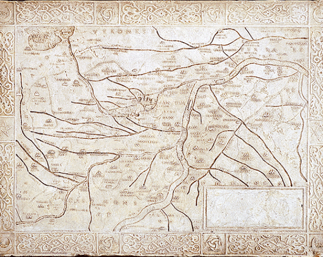 Tavola lapidea con la rappresentazione topografica del territorio mantovano